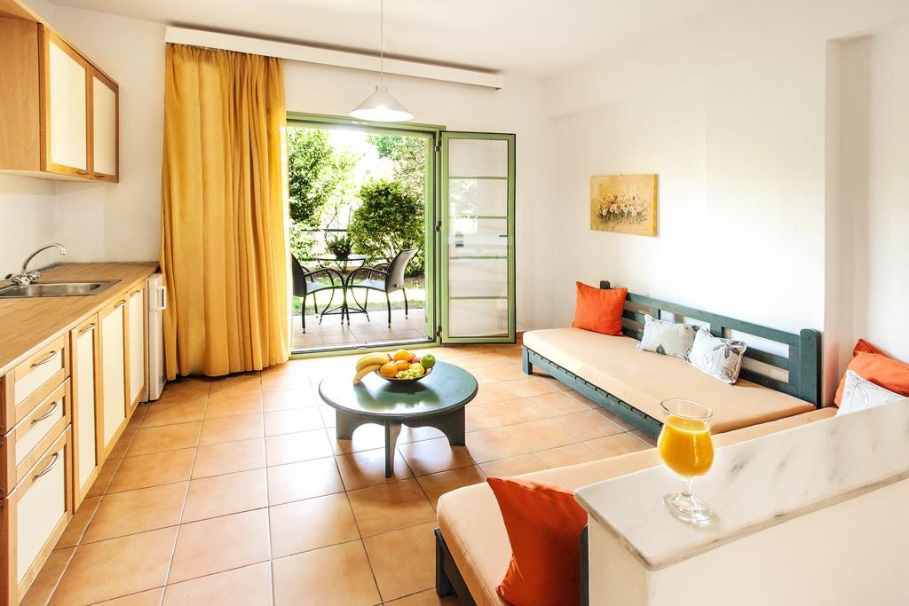 Hotel Dafni Σκιάθος Πόλη Δωμάτιο φωτογραφία